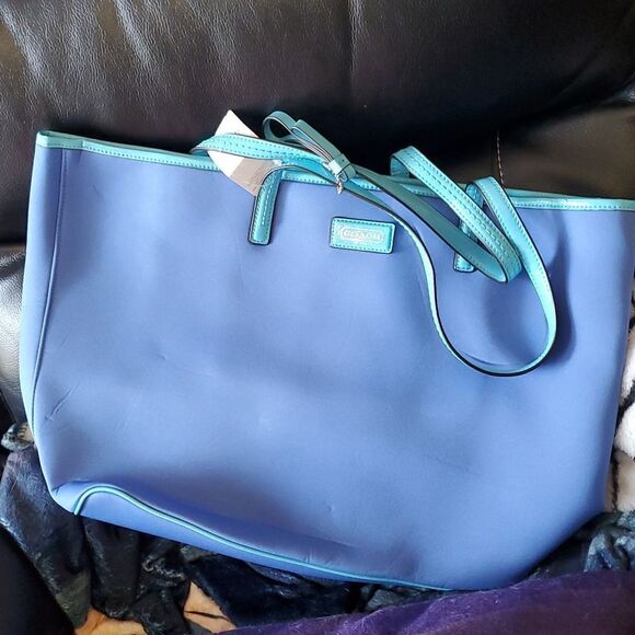NWT Coach Blue Neoprene Tote Bag - Picture 7 of 8